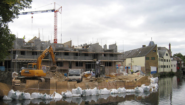 Photo of new libabary being built